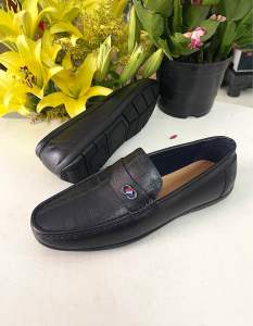 Mẫu mới..chất liệu da bò đế cao su non..Giày mọi nam họa tiết caro sang trọng..phom chuẩn..đế khâu sẵn rất chắc chắn