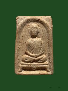 รูปเหมือนหลวงพ่อกวย วัดโฆสิตาราม ชัยนาท หลังยันต์ เนื้อผงน้ำมัน หลังยันต์ สวยมาก #4156