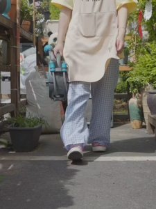 Garden Water Hose Reel 16m with Holder Set Gardening Accessories Spray Gun Nozzle for Gardening and Car Wash