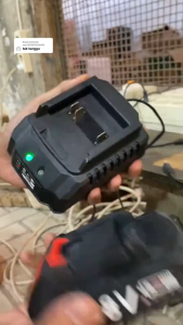 CAS BATERAI IMPACT BOR Fast charging LXT 2A dari APR charger baterai impact duduk ORIGINAL