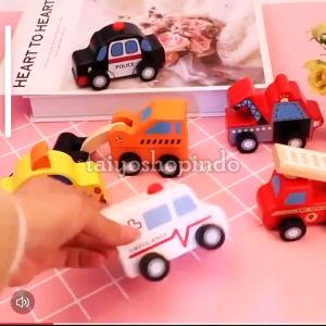 TAIYO Mobil Kayu Miniatur Mainan Mobil Taxi Polisi Pemadam Kebakaran Towing Excavator Ambulance Wooden Town Vehicles