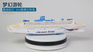 New large luxury cruise ship electric light music toy ship model ship speedboat childrens toys gifes Christmas present