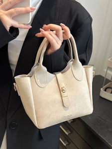 Fashionable Black Bucket Bag Womens Large Capacity Handbag Commuter Bag Single Shoulder Crossbody Bag for Autumn Winter