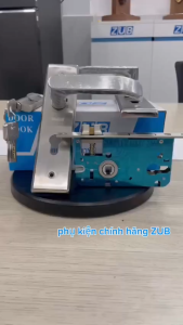Khóa Tay Gạt Dùng Cho Cửa Nhôm XingFa Hệ 1000 Kích Thước 260mm (Đủ Bộ)