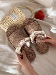 รองเท้าแตะผ้าฝ้ายลินินสไตล์ย้อนยุคสำหรับผู้หญิงในบ้าน รองเท้าแตะแบบลำลอง กันลื่น สวมใส่สบาย ระบายอากาศได้ดี รองเท้าแตะฤดูร้อน