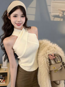 GUZILIAN | Sweet Spicy Girl Off-Shoulder Cross-Neckline Knit Crop Top