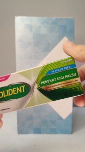 POLIDENT Perekat Gigi Palsu Flavour Free 20 gram
