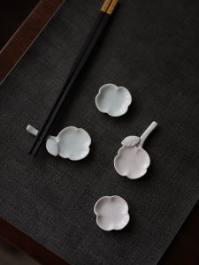 Chinese Style Ceramic Chopsticks Holder Jingdezhen Porcelain Flower Design Restaurant Quality Pure Color Dual Purpose Fork Spoon Rest