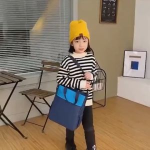 Túi xách học sinh thiết kế năng động cho bé sử dụng hàng ngày.