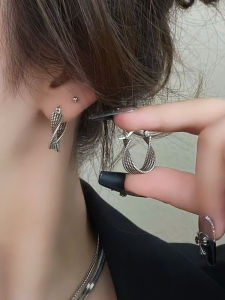 French Style Retro Simple and Stylish Personality Twisted Circle Ear Clip Special-Interest Design Fancy Frosty Style Earrings Female Fashion