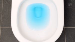 HÀNG CAO CẤP - Dùng lâu tan nước màu xanh đẹp. Bộ 8 Vỉ (16 viên) vệ sinh khử mùi tự động làm sạch bồn cầu Hàn Quốc BlueShot - 1 viên dùng được cả thángng