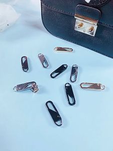 Restleting Cantelan Gantungan Serbaguna Cantelan Restleting Alloy Kait Zipper Cantelan Resleting