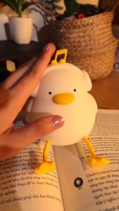⚡Miễn Phí Vận Chuyển⚡ Đèn ngủ vịt vàng nghe nhạc đèn ngủ để bàn vịt dễ thương cute silicon vảm biến cắm sạc USB