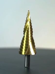 Monqiqi 【COD+จุดกรุงเทพ】ชุด ดอกสว่าน 6pcs HSS StepDrill ขนาด 4-32 มม.ทรงเจดีย์ ขั้นบันได เจาะรู ขยายรู คว้านรู ดอกเล็ก-ใหญ่ 3/4 ดอกต่อชุด / 6 ดอกต่อช ดอกเจดีย์แท้