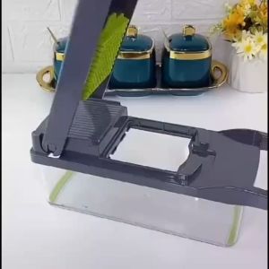 ที่สไลด์ผัก ที่หั่นผัก ที่ขูดมะละกอ16-in-1 ใบมีดสแตนเลสคมอเนกประสงค์ ATTCH