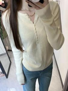 Khaki V-Neck Knitted Base Shirt Womens Autumn Winter Inner Wear Outerwear Design Slimming Top Korean Style Long Sleeve