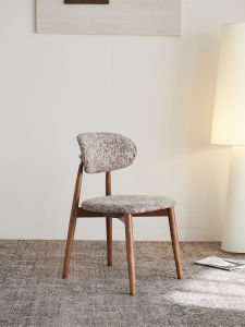 เก้าอี้ทานอาหารแบบย้อนยุคสไตล์ยุโรปแบบไม่มีแขน ทำจากไม้ยางพาราสีขาวและเหล็กกล้า โซ่แบบฝรั่งเศส โซ่แบบย้อนยุค โซ่แบบครีม โซ่แบบหรูหรา