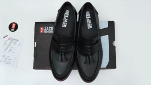 HAGEN BLACK |ManNeedMe x Jack| Sepatu Loafers Pria Formal Slip On