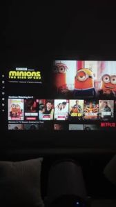 【100% ของแท้ 】Xiaomi ใหม่ HY300 โปรเจคเตอร์ขนาดเล็กพกพา รองรับ WiFi/5G Android 11.0 รองรับการเชื่อมต่อ Bluetooth สำหรับการมิเรอร์โทรศัพท์มือถือ Android/iOS เครื่องฉายภาพยนตร์กลางแจ้งแบบพกพา 1080P อินเทอร์เฟซ HDMI/USB ในตัว Netflix Youtube Google Projector