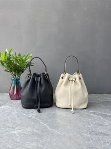 กระเป๋าถือหนังแท้สไตล์ดั้งเดิม กระเป๋าสะพายข้างแบบถือได้ กระเป๋าถือทรงกลมแบบลำลอง กระเป๋าสะพายไหล่หนังวัวชั้นบน