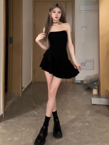 Summer New High-End Feeling Asymmetrical Strapless Dress Womens French Elegance Waist-Cinching Slimming Puffy Black Mini Skirt