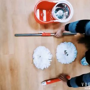 ชุดถังปั่นม็อบ ถังปั่น+ไม้ม็อบ ถังปั่น มาพร้อมผ้าม็อบ2ผืน มีล้อในตัว มีช่องปล่อยน้ำทิ้ง spin mop พร้อมจัดส่ง