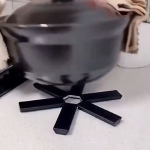 Panci Piring Tahan Panas Foldable Insulation Pot Mat  Anti-Selip Tatakan Lipat Alas Panci Piring