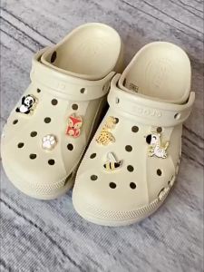 Charm cross Jibbitz Kim Loại Giày Khóa Lỗ Phụ Kiện Hoa Hoạt Hình Dễ Thương Động Vật Cáo Gấu Trúc Tự Làm Sticker Dép cross