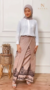 Sarung Mbak Santri / Santriwati Sarung Batik Wanita Bahan Goyor Adem Nyaman Dipakai