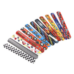 12 ชิ้นรถแข่ง Slap สร้อยข้อมือของขวัญสําหรับเกสต์ Happy เด็กล้อรถแข่งธีมวันเกิด Party ตกแต่ง Checkered