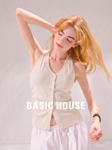 Basic House | U-Neck Sleeveless Slim Single Button Tank Top