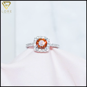 LORE Jewellery - Cincin Moissanite Lapis Emas 18K - Rainbow Square Elegant Moissanite Ring 0.5 CT & 1.0 CT [GRA Sertificated and After Sales Warranty]