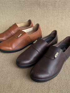 Mens Casual Slip-On Soft Bottom Work Shoes Leather Head Layer Cowhide Anti-Slip Wear-Resistant round Toe Rubber Outsole