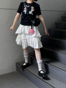 กระโปรงทรงเอเอวสูงสีฟ้า กระโปรงทรงเค้ก ผ้าไนลอนผสม กระโปรงทรงเอสไตล์เกาหลีสำหรับผู้หญิงในช่วงฤดูร้อนปี 2025