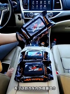 Khăn Giấy Ướt Túi Đen 80 Tờ Chuyên Dụng Lau Dọn Vệ Sinh Nội Thất Xe Hơi [Giá Rẻ] Vệ Sinh Túi Xách Giày Dép