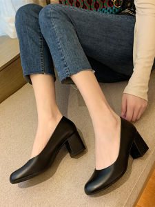 plus Size Wide Width Work Shoes Womens Black Leather Shoes Swollen Feet High Heels Big Size Shoes 41-43 Comfortable Fashionable