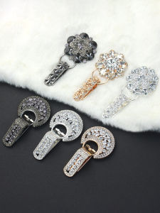 เข็มกลัดติดปกเสื้อโค้ทขนมิงค์เข็มกลัดมิงค์เครื่องประดับทำจากขนสัตว์กระดุมโลหะกระดุมอุปกรณ์เสริมสำหรับผู้หญิง