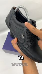 Sepatu Pantofel Tali Kulit Pria Tanpa Hak MD907