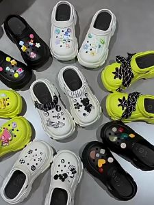 UoMeAi Sandal Slop Wanita Sandal Baim EVA Wanita Kodok Sendal Anti Slip Sepatu Wegdes Sandal Jelly Wanita Sandal Wanita Gaya Berlubang