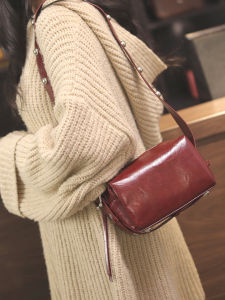 MINGYANA | Luxury Commuter Red Female Small Bag Shoulder/Crossbody