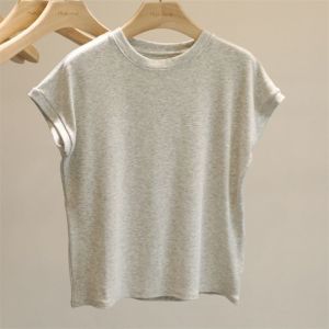 เสื้อยืดคอกลมแขนสั้นสีพื้นสำหรับผู้หญิงในช่วงฤดูร้อนปี 2025 เสื้อเชิ้ตทรงพื้นฐานแบบสวมหัวสบายๆ ลำลอง