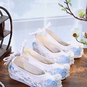 daidai (Ready Stock) Women Hanfu Shoe Pearl Embroidery Chinese Hanfu Cheongsam Wedding Shoes 汉服鞋子女古风仙女高跟翘头中国风布鞋古装鞋春秋学生绣花