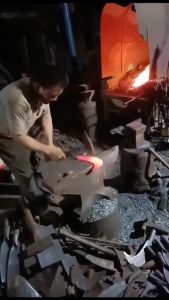 เคียวเหล็กแมงกานีส มีดตัดต้นไม้ เคียวตัดหญ้า แมงกานีสเหล็ก เคียวแมงกานิส มีดตัดหญ้า มีดเหล็กแมงกานีส เคียวแมงกานิส มีดแมงกานีส เคียวเกียวหญ้า มีดหวดหญ้า มีดมีดเคียวตัดไม้ มีดเกี่ยวหญ้า มีดดายหญ้าคมๆ มีดตัดหญ้า มีดเหล็กแมงกานีส