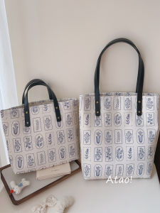 French Artistic Simple Canvas Tote Bag Single Shoulder Commuter Computer Bag Versatile Handbag with Magnetic Buckle Closure