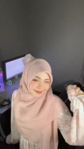 VON BE FUN by KIUTKAT - Parfum Wanita Original Isi 30ml | Searah VON - BE FUN