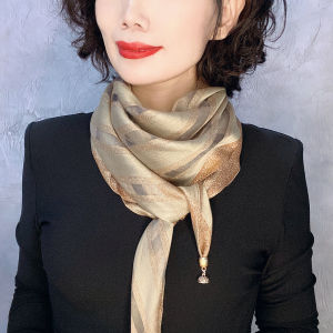 Khăn Choàng Lụa Thời Trang Phong Cách Hàn Quốc Đa Năng Có Khóa Từ Khăn Choàng Lụa Vàng Cho Phụ Nữ Mùa Xuân Thu Đông