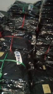 Blessings Jeans Pria Regular Fit Panjang Full Length Warna Biru Tua/Hitam