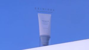 SKIN1004 Madagascar  Centella  Sunscreen / SKIN1004 Hyalu-Cica Water-Fit Sun Serum SPF50 PA++++ 50ml