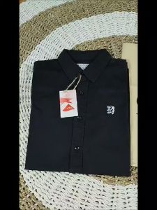 Kemeja lengan pendek cowok bahan katun Kemeja kerah lengan lengan pendek pria