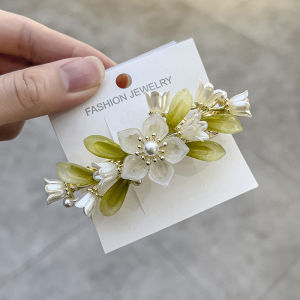 Elegant Pearl Hair Clip Bellflower Ornament